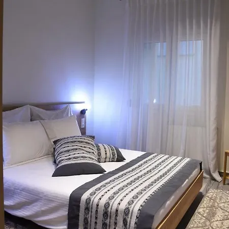 Apartment Alpinia N Lotus Apts.