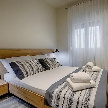 Alpinia N Lotus Apts. Апартаменты