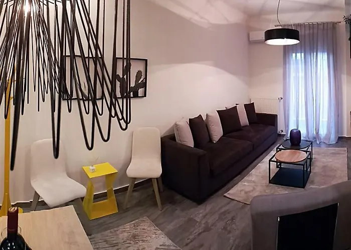 דירה Alpinia N Lotus Apts.