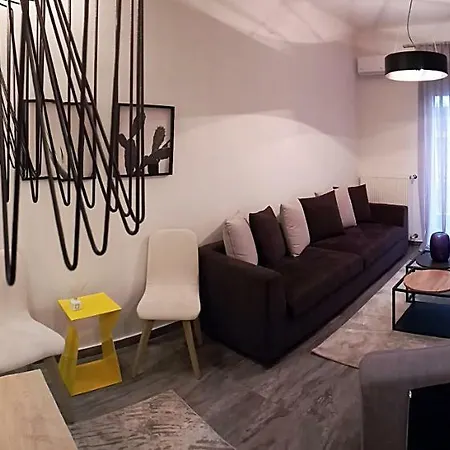 דירה Alpinia N Lotus Apts.